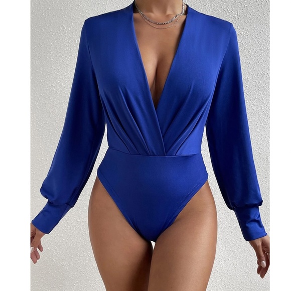 Luxe Black Plunging Neck Long Sleeve Bodysuit - Picture 4 of 7